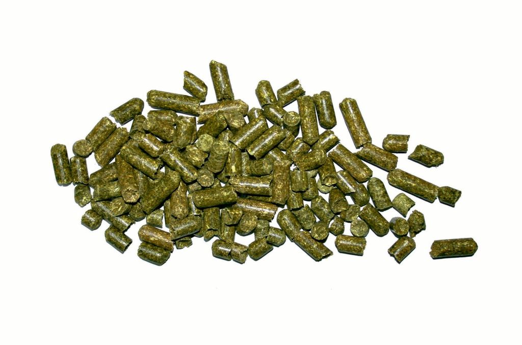 LUCERKA BRIKET